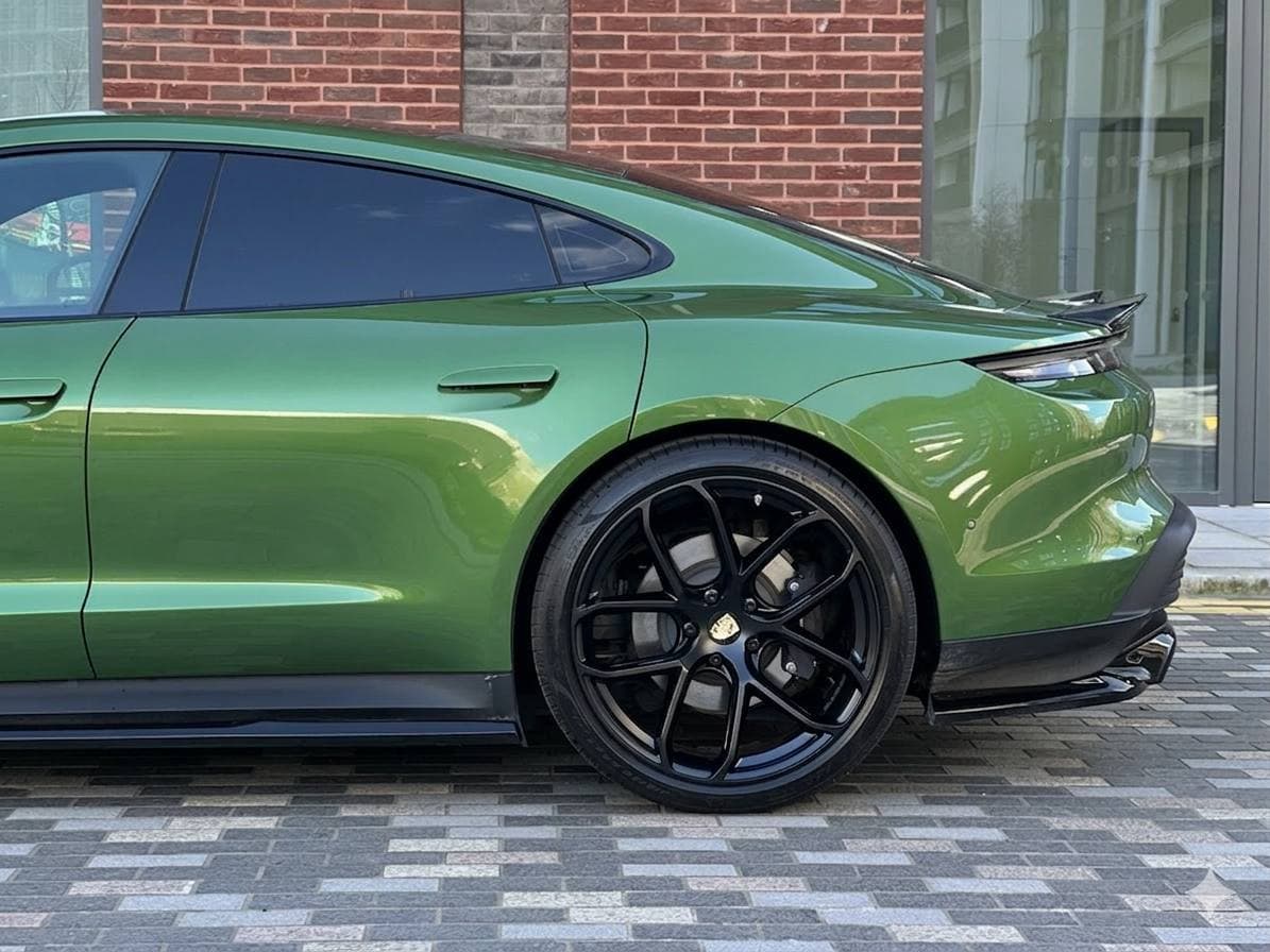 Mamba Green Porsche Taycan Turbo S - Image 3